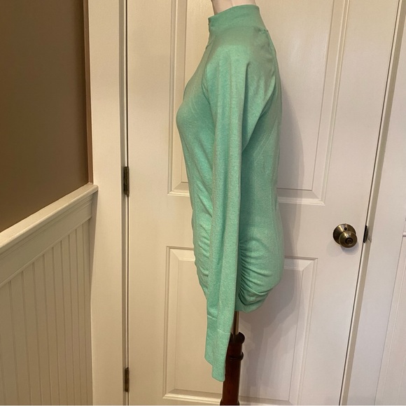 ATHLETA TOP 1/4 1/3 ZIP LONG SLEEVE PALE GREEN ACTIVE STRETCH HIGH NECK SIZE M - Picture 4 of 10